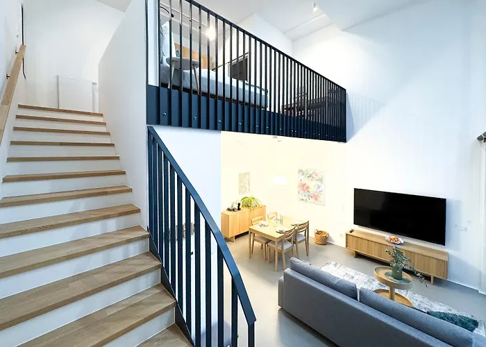 Bauhaus-loft - Garten Mit Terrasse - 20min Zu Mitte - Smart Tv Apartment Vienna