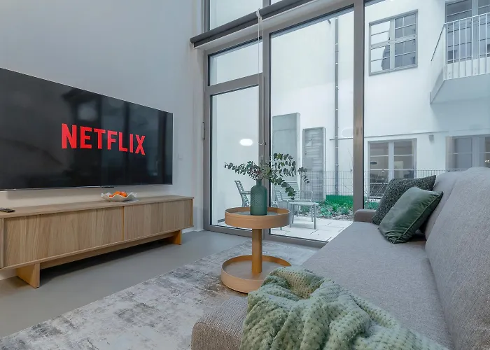 Bauhaus-loft - Garten Mit Terrasse - 20min Zu Mitte - Smart Tv