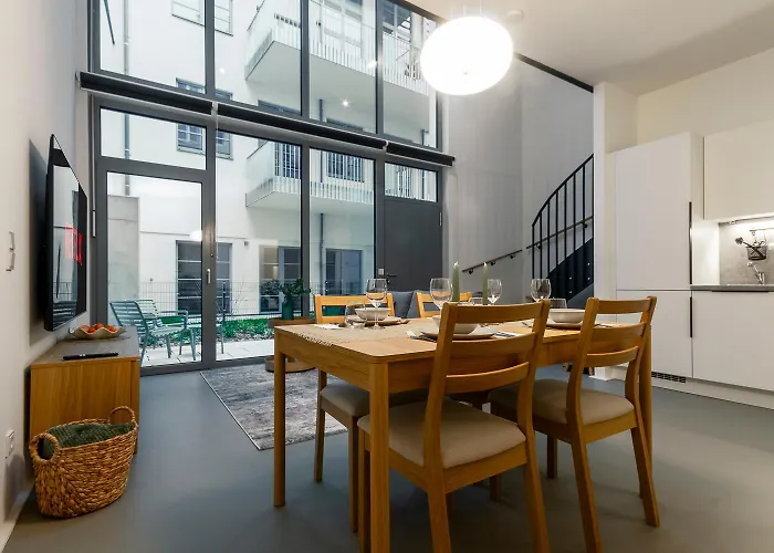 Bauhaus-loft - Garten Mit Terrasse - 20min Zu Mitte - Smart Tv Apartamento *